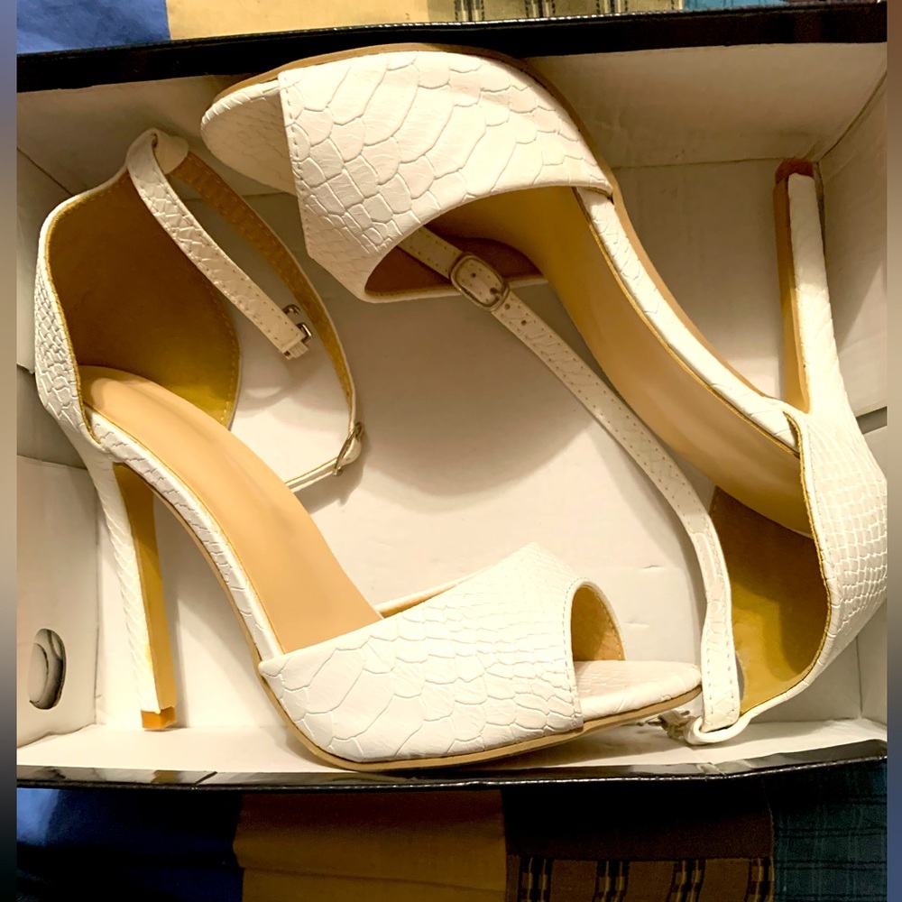 BRIDAL SHOES